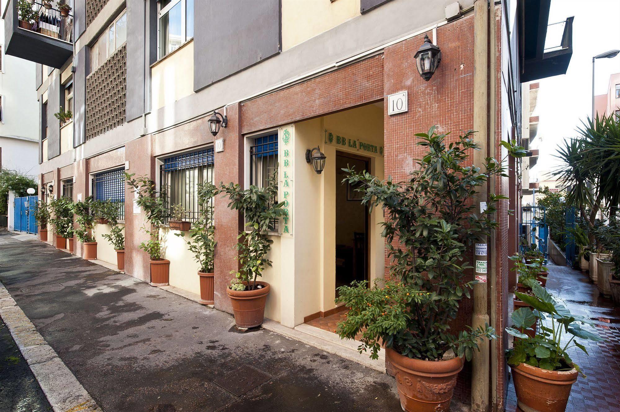 B&B La Porta ローマ エクステリア 写真